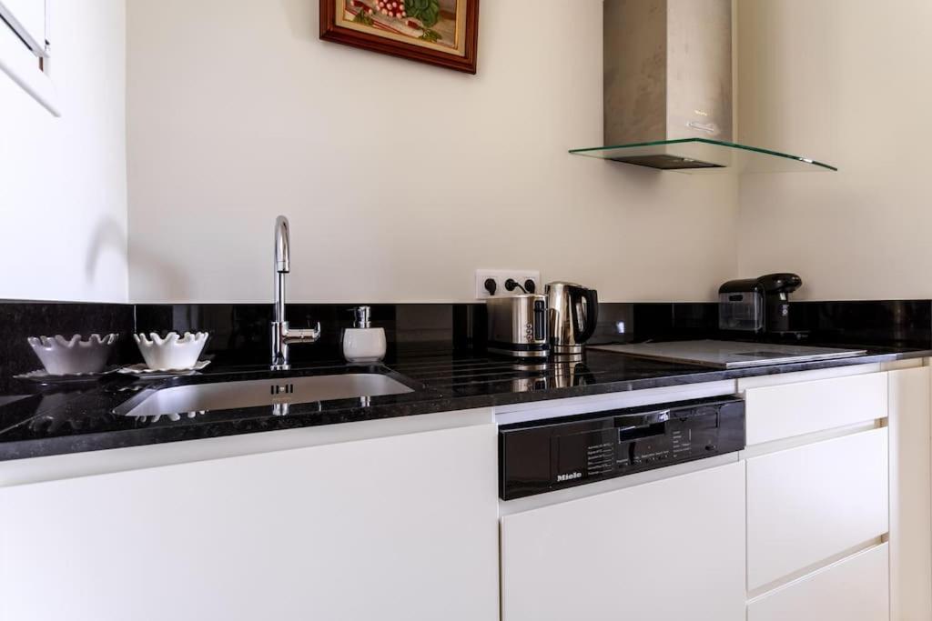 Sea View Apartment Between Nice And Monaco - 2 Вильфранш-сюр-Мер Экстерьер фото