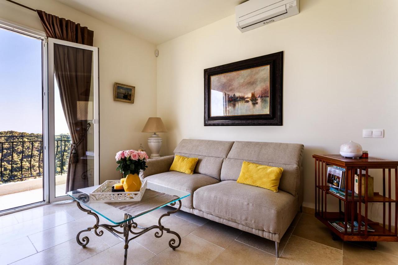 Sea View Apartment Between Nice And Monaco - 2 Вильфранш-сюр-Мер Экстерьер фото
